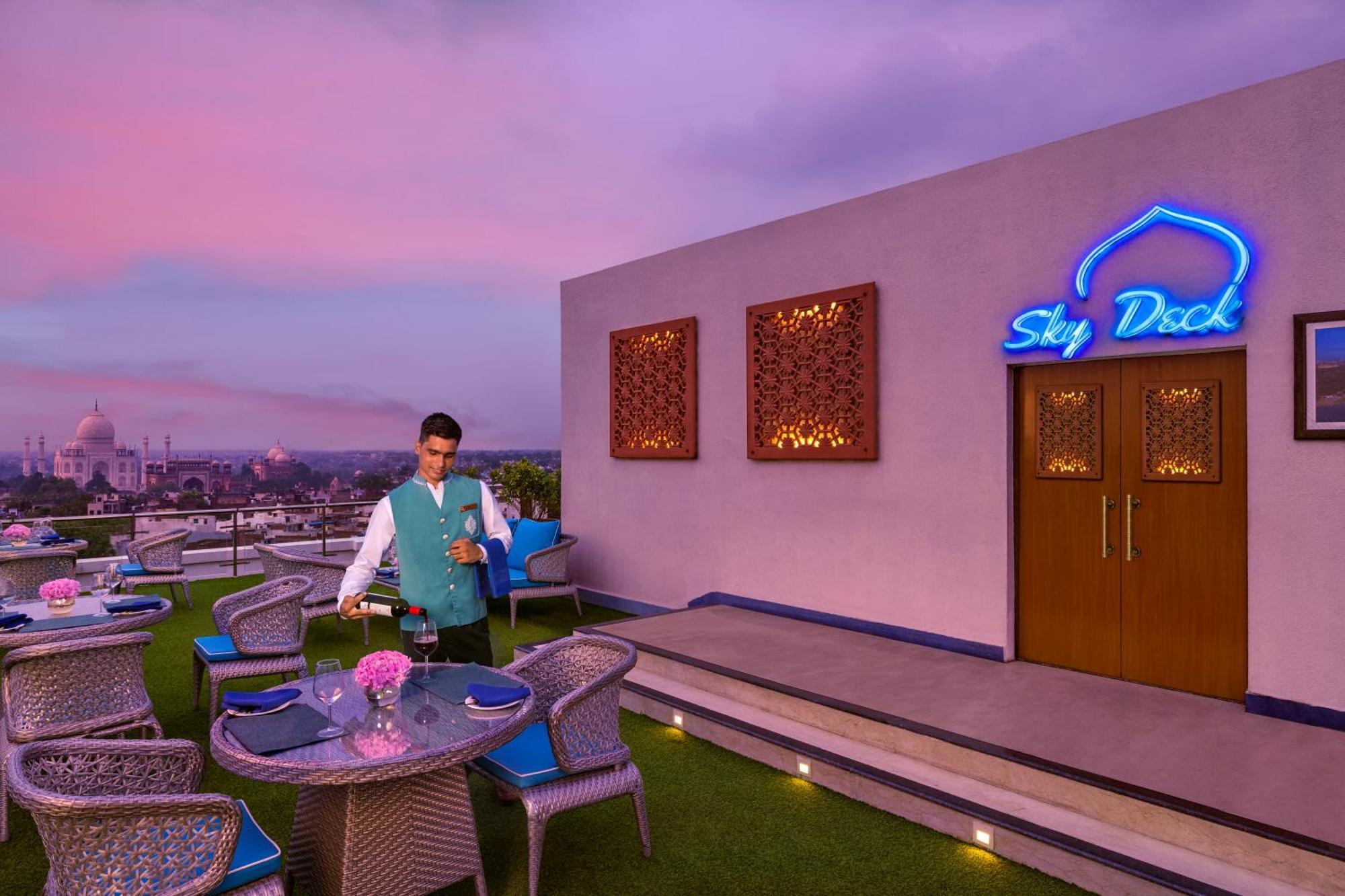 Отель Tajview, Agra-Ihcl Seleqtions Агра Экстерьер фото Sky Deck