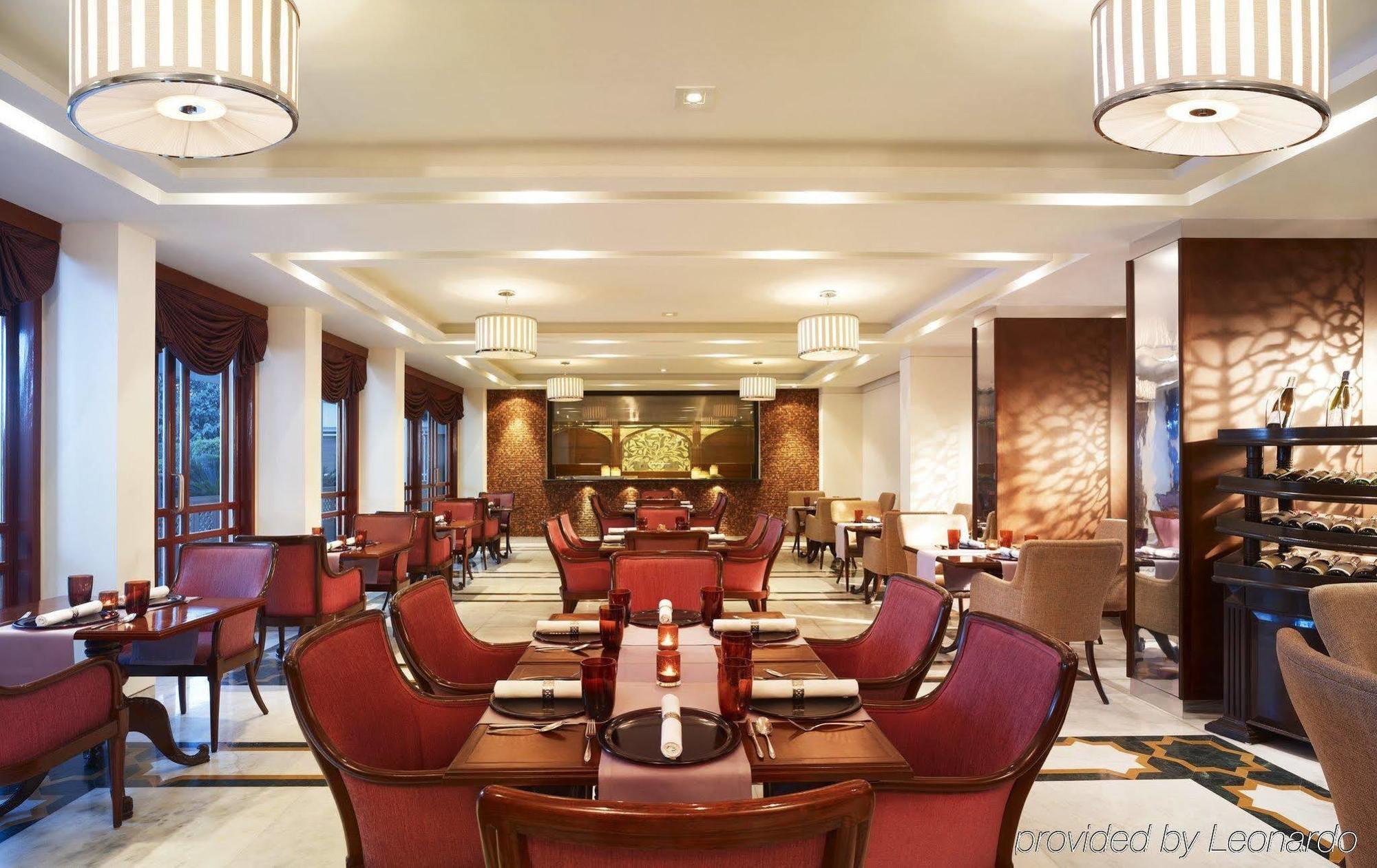 Отель Tajview, Agra-Ihcl Seleqtions Агра Ресторан фото The restaurant